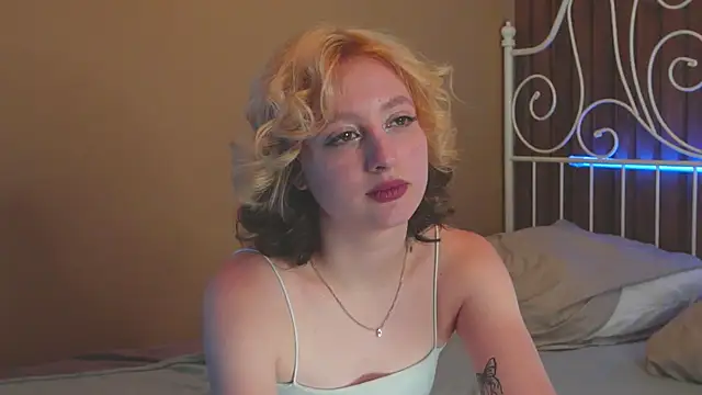 Snapshot of milasmiu chatting on January 18, 2025, 6:32 pm milasmiu online show from January 18, 2025, 6:32 pm