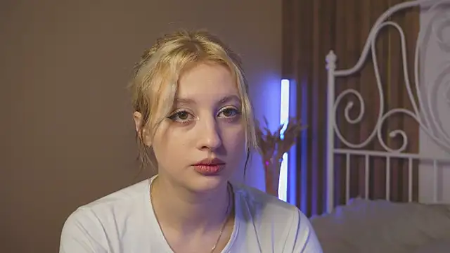 Snapshot of milasmiu chatting on January 24, 2025, 3:34 pm milasmiu online show from January 24, 2025, 3:34 pm