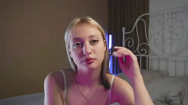 Snapshot of milasmiu chatting on January 25, 2025, 3:41 pm milasmiu online show from January 25, 2025, 3:41 pm