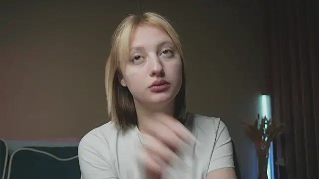 Snapshot of milasmiu chatting on February 11, 2025, 3:08 pm milasmiu online show from February 11, 2025, 3:08 pm