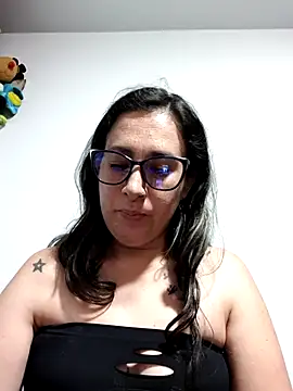 CHARLOTTE 1711 online show from November 10, 2025, 3:49 am