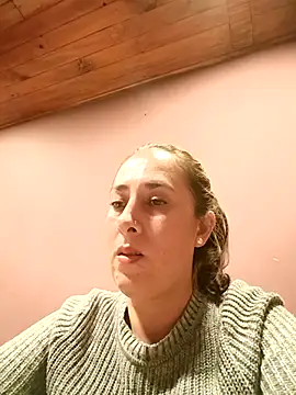 CHARLOTTE 1711 online show from April 16, 2026, 3:07 am