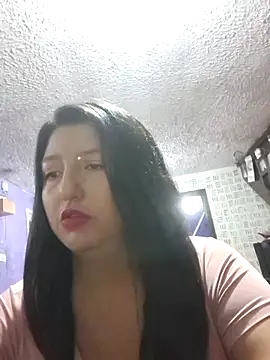 Snapshot of Melyy_Edii chatting on February 19, 2025, 3:05 pm Melyy Edii online show from February 19, 2025, 3:05 pm