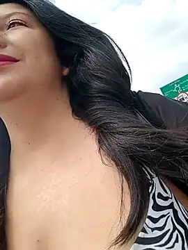 Snapshot of Melyy_Edii chatting on March 1, 2025, 3:27 pm Melyy Edii online show from March 1, 2025, 3:27 pm