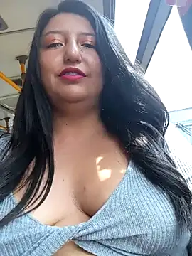 Snapshot of Melyy_Edii chatting on March 5, 2025, 4:24 pm Melyy Edii online show from March 5, 2025, 4:24 pm