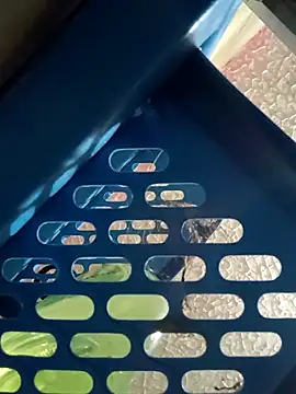 Snapshot of Melyy_Edii chatting on December 21, 2025, 3:19 pm Melyy Edii online show from December 21, 2025, 3:19 pm