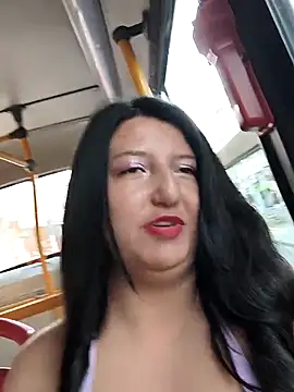 Snapshot of Melyy_Edii chatting on March 1, 2026, 9:50 pm Melyy Edii online show from March 1, 2026, 9:50 pm