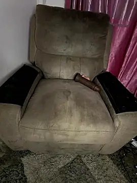 Snapshot of Lilymoonshow chatting on January 15, 2026, 1:43 am Lilymoonshow online show from January 15, 2026, 1:43 am