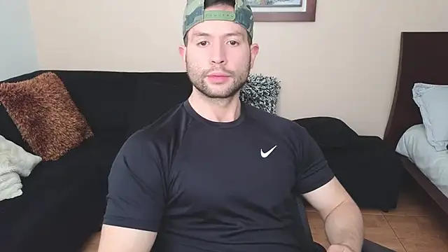 hairyncuteass online show from February 18, 2025, 1:33 pm