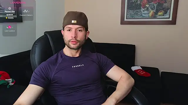 hairyncuteass online show from December 22, 2025, 2:36 pm