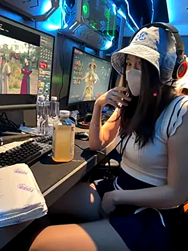 Snapshot of anan2025 chatting on November 21, 2025, 1:21 pm anan2025 online show from November 21, 2025, 1:21 pm