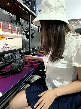 Snapshot of anan2025 chatting on January 9, 2026, 2:20 pm anan2025 online show from January 9, 2026, 2:20 pm