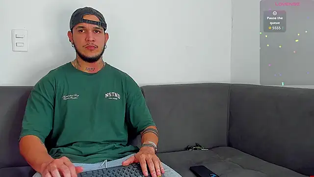 austinoficial online show from October 21, 2025, 8:31 pm