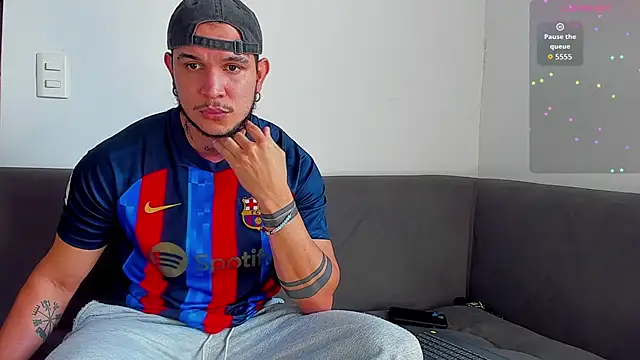 austinoficial online show from October 23, 2025, 8:29 pm