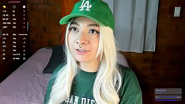 Annycolin  online show from January 24, 2025, 11:45 pm