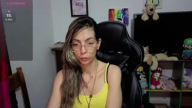 Princezzlove3 online show from October 25, 2025, 10:26 pm