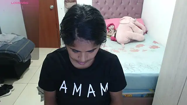 july-feria online show from November 11, 2025, 9:48 pm