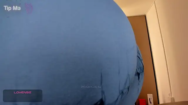 lilly ass  online show from March 24, 2026, 12:32 pm