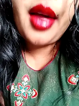 Snapshot of Haseena_Baby chatting on November 13, 2025, 7:18 am Haseena Baby online show from November 13, 2025, 7:18 am