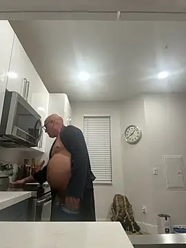 carlospingalinda online show from January 21, 2025, 1:08 am