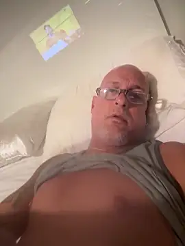 carlospingalinda online show from October 14, 2025, 4:13 am