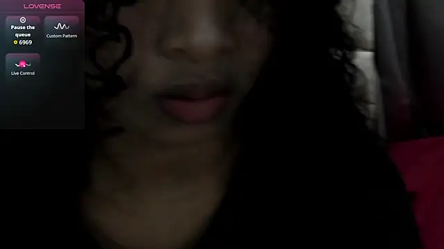 BrigitteRoy  online show from April 18, 2026, 2:59 am