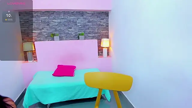 Snapshot of ScarletEmber3 chatting on February 17, 2025, 4:31 am ScarletEmber3 online show from February 17, 2025, 4:31 am