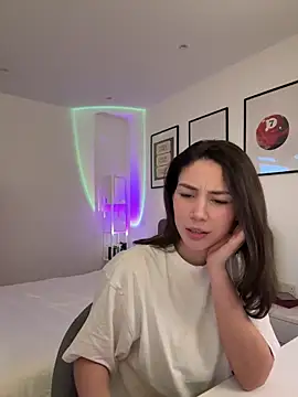 anaromeroxo online show from February 11, 2025, 5:07 pm