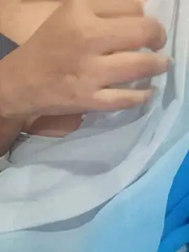 nikkibenza online show from September 23, 2025, 4:54 pm