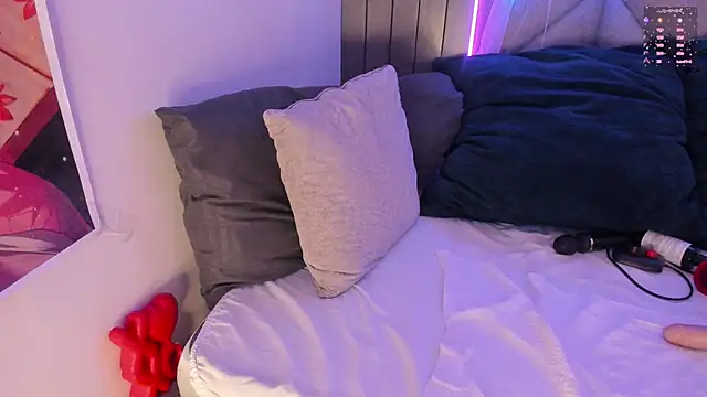 SabrinaSpell  online show from February 23, 2025, 6:01 pm