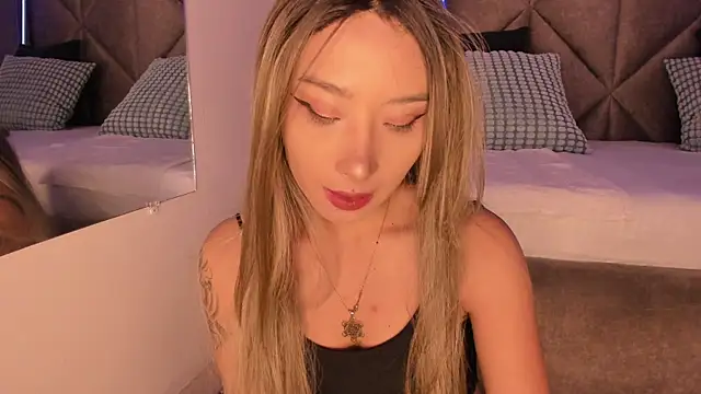 SabrinaSpell  online show from September 26, 2025, 11:58 am