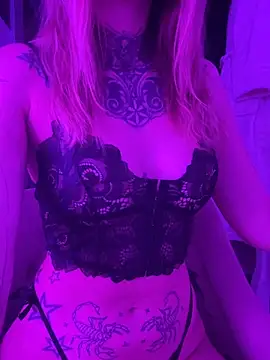 Snapshot of tamii_mara chatting on April 17, 2026, 7:50 pm tamii mara online show from April 17, 2026, 7:50 pm