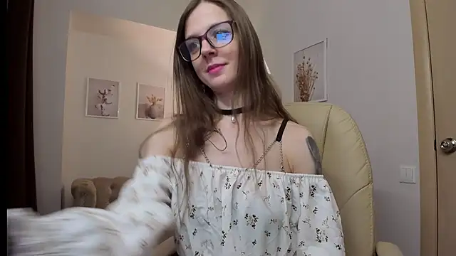 Iriss Miller online show from January 20, 2025, 3:15 am