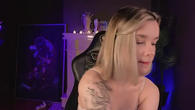 Bella Alita online show from January 15, 2025, 8:37 pm