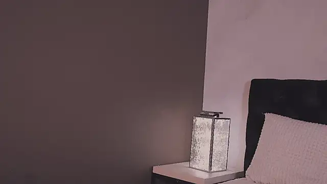 Bella Alita online show from October 7, 2025, 8:17 pm