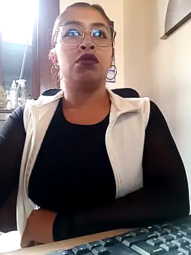 AnonymousGirl online show from October 13, 2025, 2:39 pm