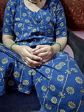 namitahot online show from October 12, 2025, 2:27 pm