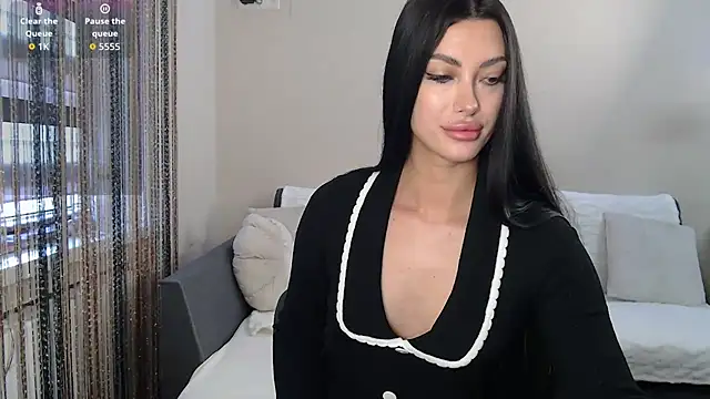 Lola fox282 online show from February 6, 2026, 1:25 pm