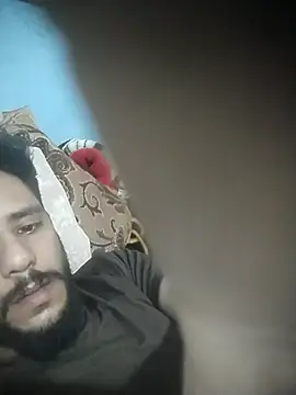 Snapshot of Feeroo11 chatting on April 12, 2026, 4:45 pm Feeroo11 online show from April 12, 2026, 4:45 pm