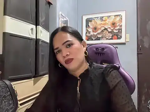 Snapshot of SophiaCourthaway chatting on February 24, 2026, 11:47 pm SophiaCourthaway online show from February 24, 2026, 11:47 pm