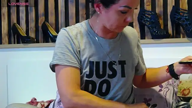 Tory Lovi online show from April 3, 2026, 3:59 am