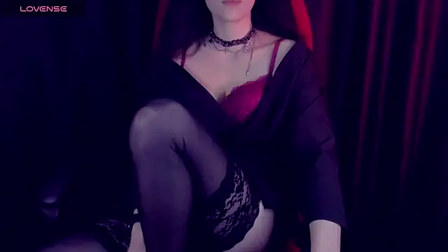 AlariaFatal online show from April 10, 2026, 7:07 pm