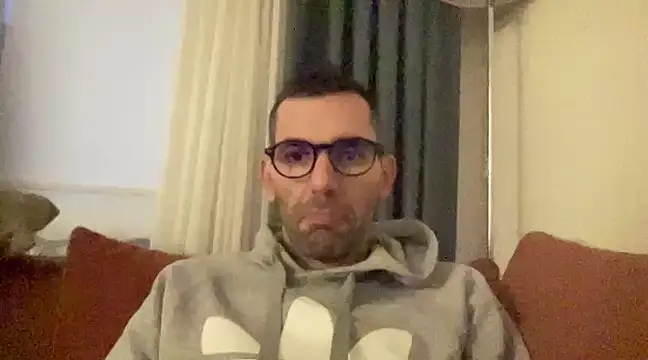 Snapshot of mrbiggdickk34 chatting on March 7, 2025, 4:22 pm mrbiggdickk34 online show from March 7, 2025, 4:22 pm