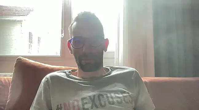 Snapshot of mrbiggdickk34 chatting on March 17, 2025, 7:24 am mrbiggdickk34 online show from March 17, 2025, 7:24 am