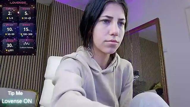 Snapshot of KeylaBlair chatting on March 11, 2025, 4:21 am KeylaBlair online show from March 11, 2025, 4:21 am