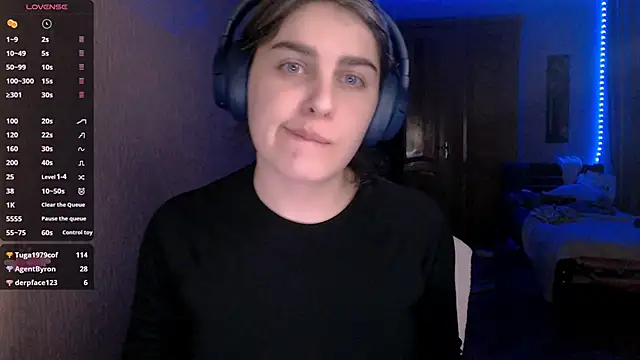  Roselina  online show from January 27, 2025, 6:52 pm