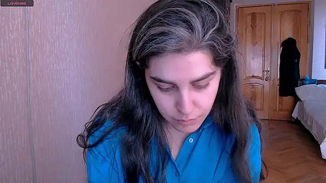  Roselina  online show from February 7, 2025, 9:05 am