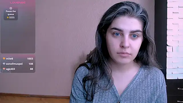  Roselina  online show from October 9, 2025, 6:33 am