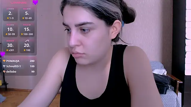  Roselina  online show from November 3, 2025, 7:42 am