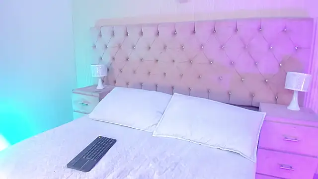 MattThompsonn online show from September 19, 2025, 9:15 pm